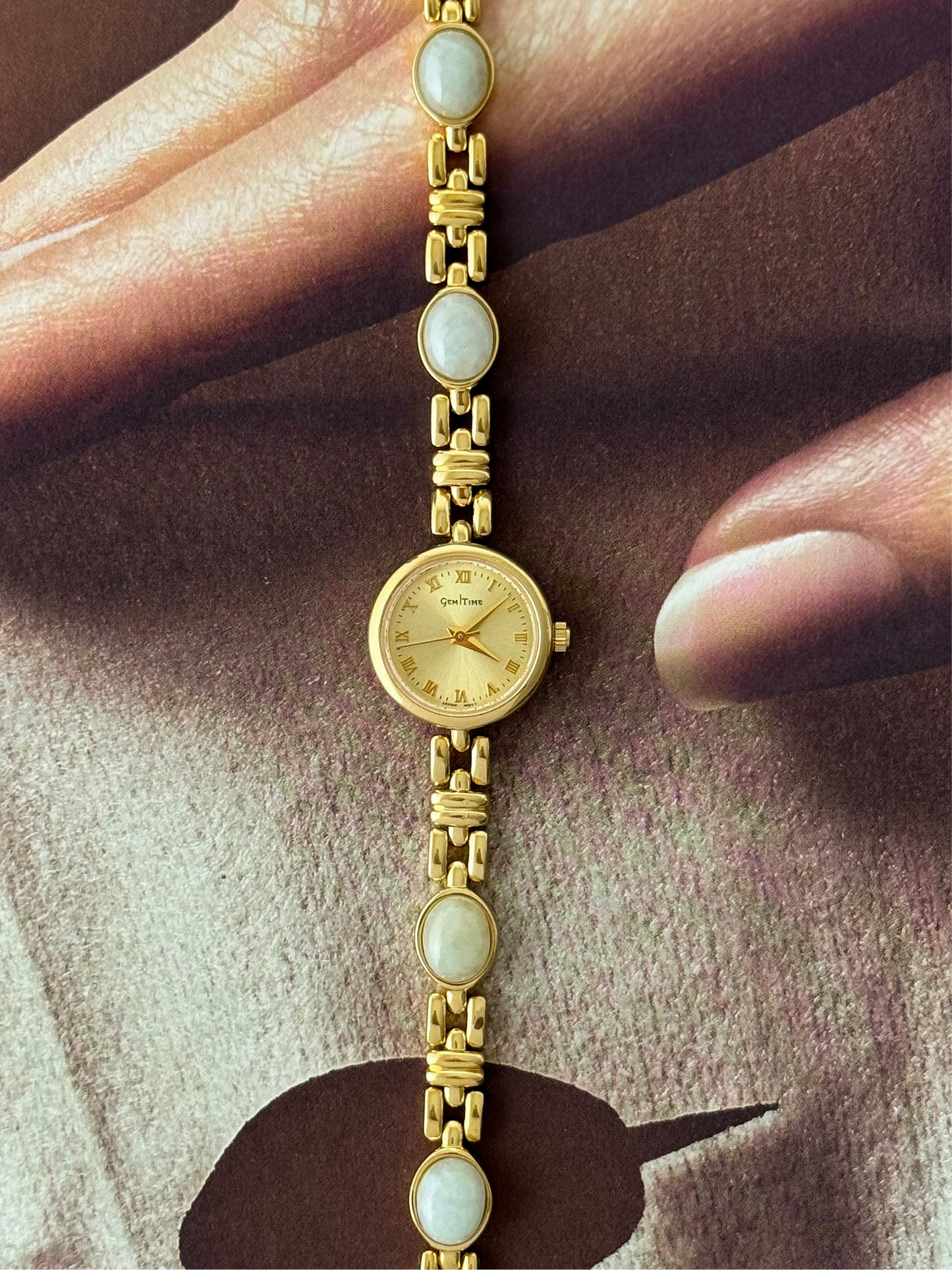 Vintage Gem Time Gold Watch With Natural Jade Stone Band