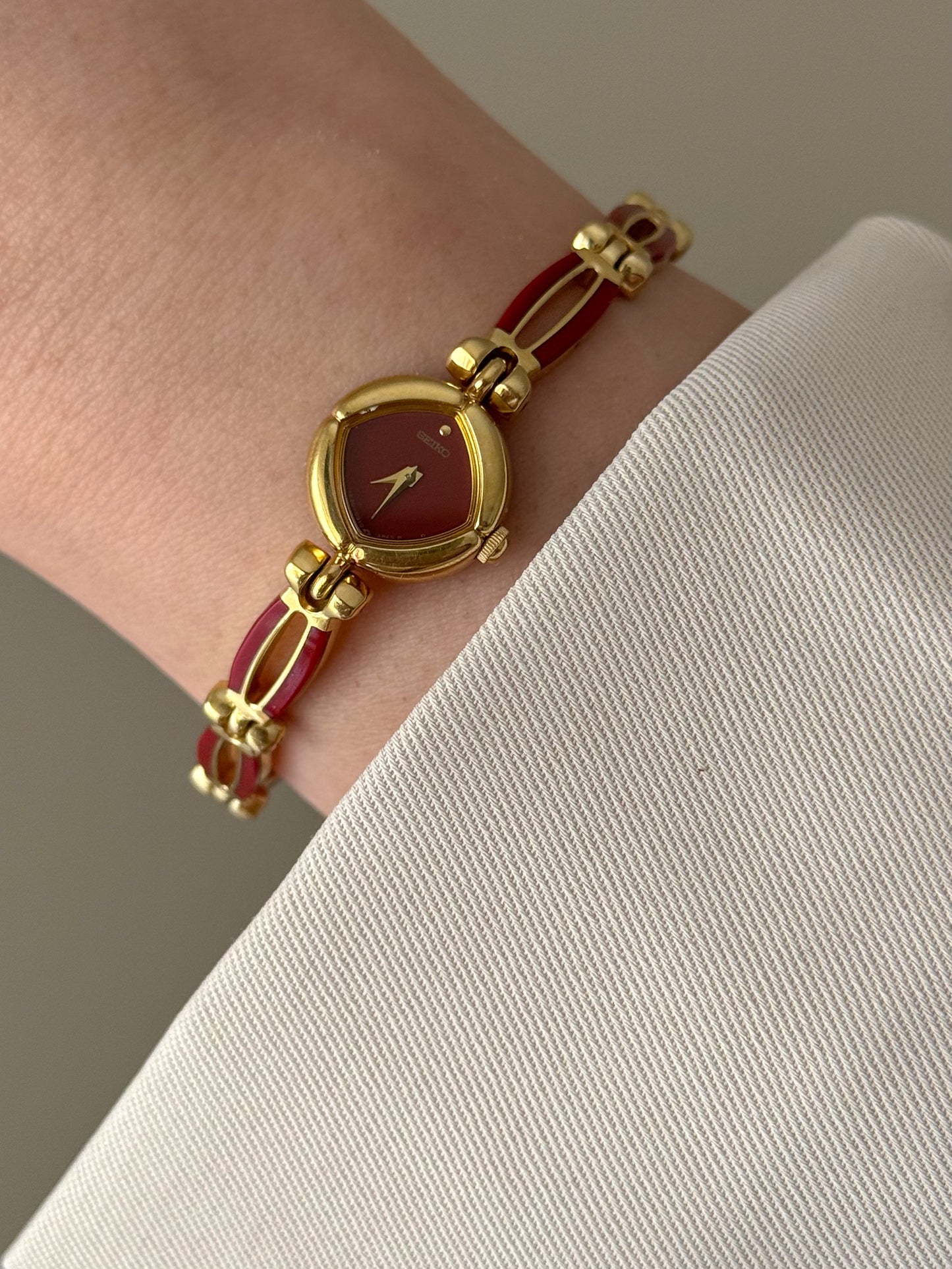 Extremely Rare and Petite 1990s Red Seiko Watch With Dainty Band