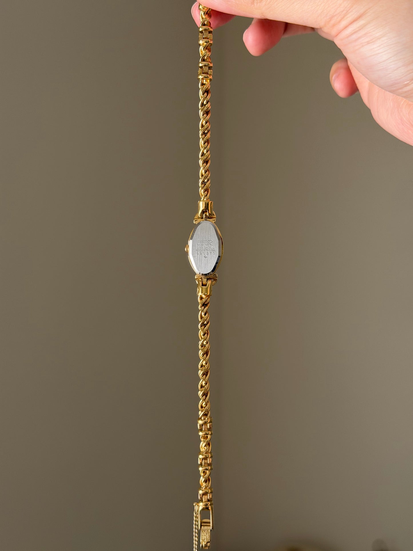 Extremely RARE 1990s Gold Plated Seiko Watch With Genuine Rubies And Rope Band