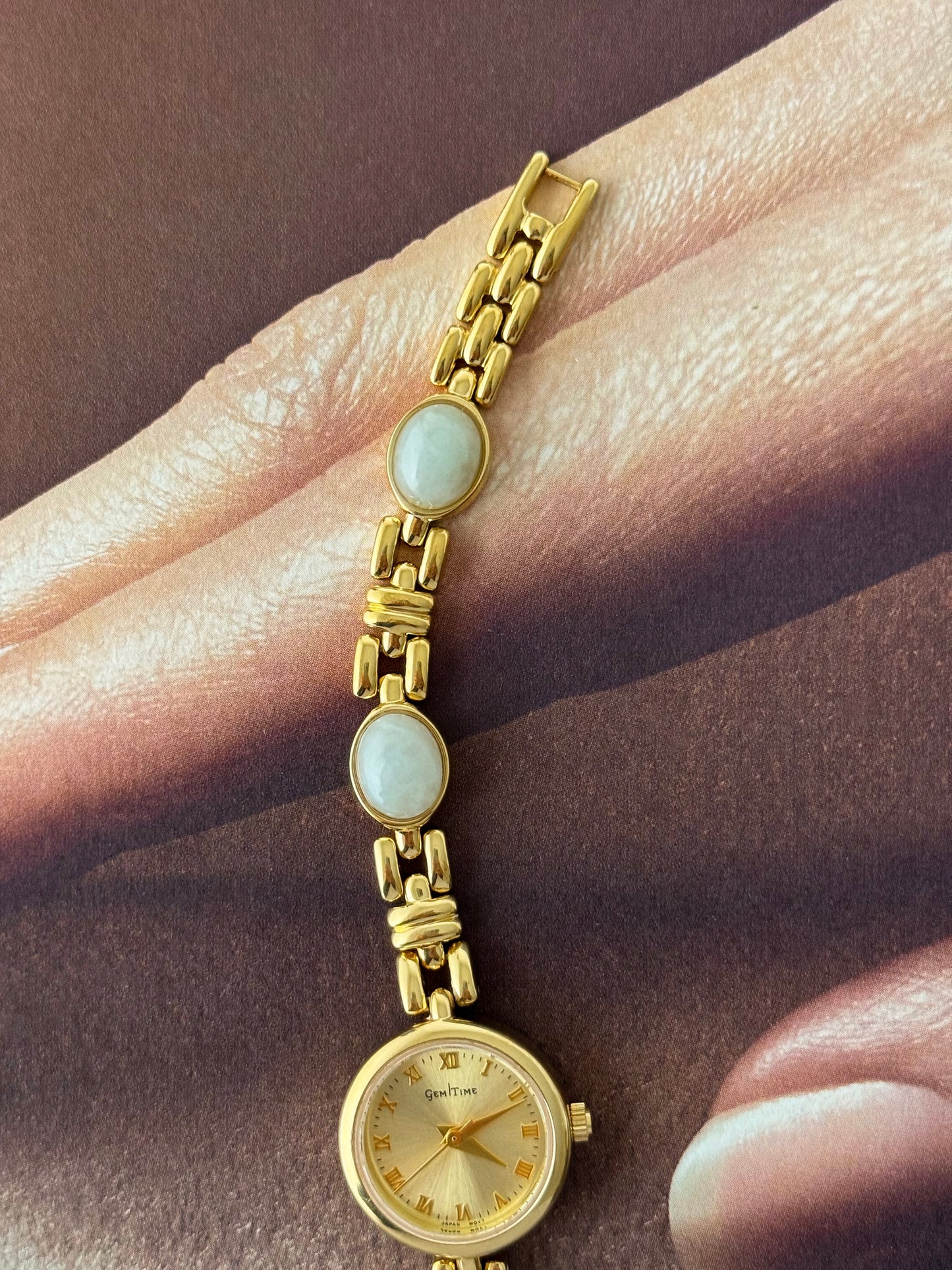 Vintage Gem Time Gold Watch With Natural Jade Stone Band