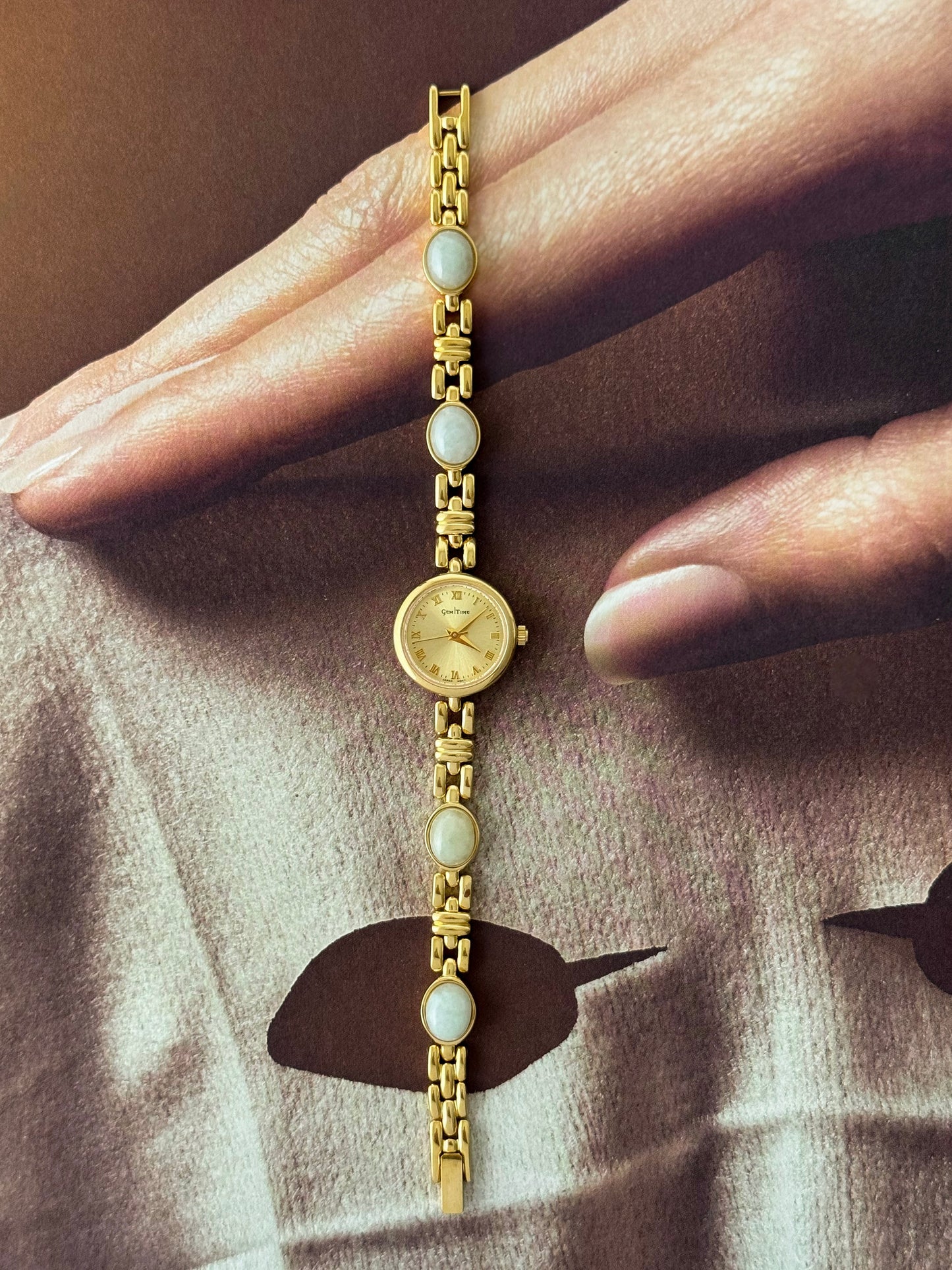 Vintage Gem Time Gold Watch With Natural Jade Stone Band