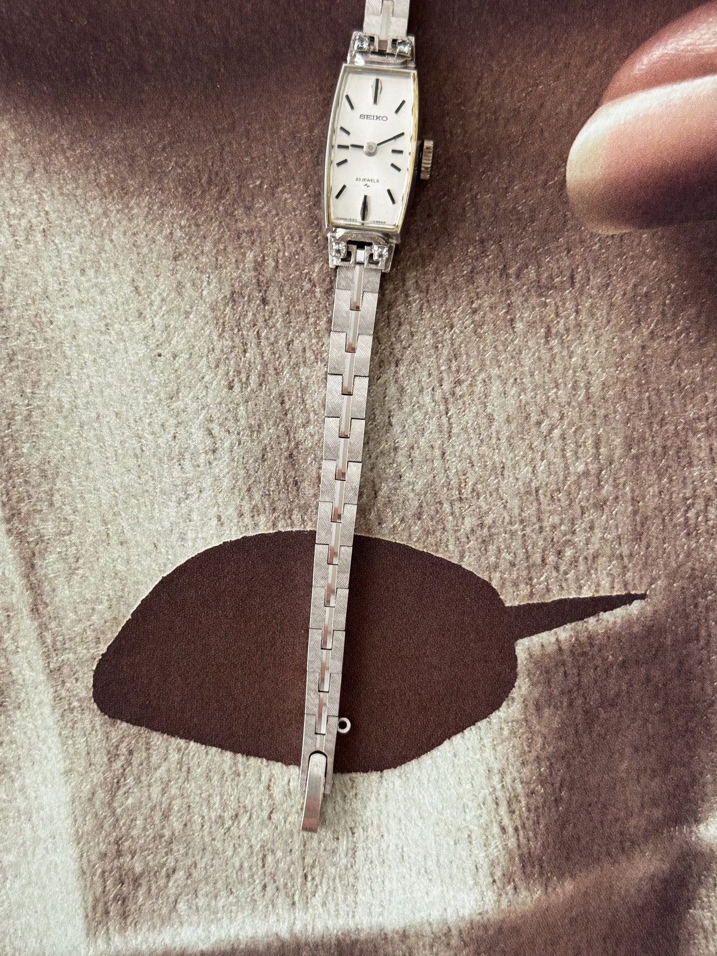 Vintage Silver Seiko 23 Jewels Manual Wind-Up Watch