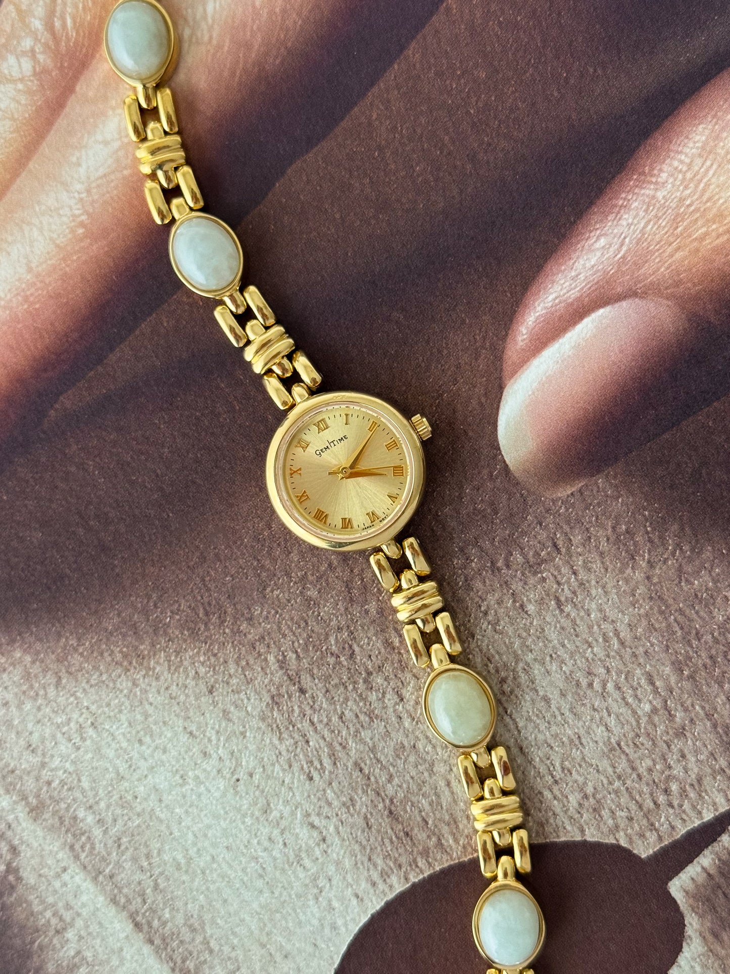Vintage Gem Time Gold Watch With Natural Jade Stone Band