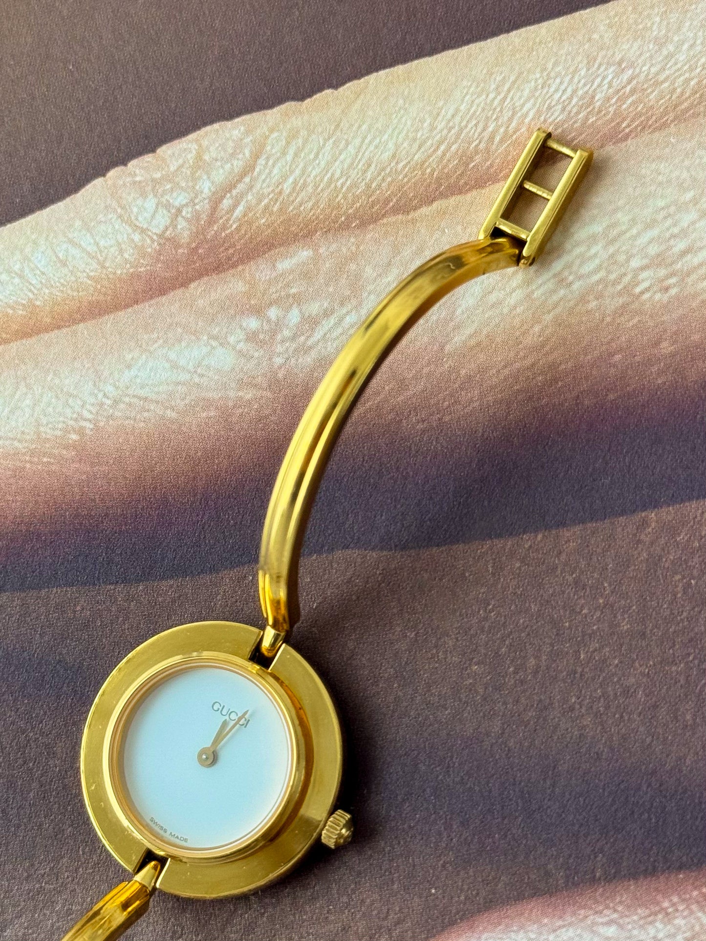 Vintage 1980s Gold Plated Gucci Interchangeable Bezel Watch Bangle