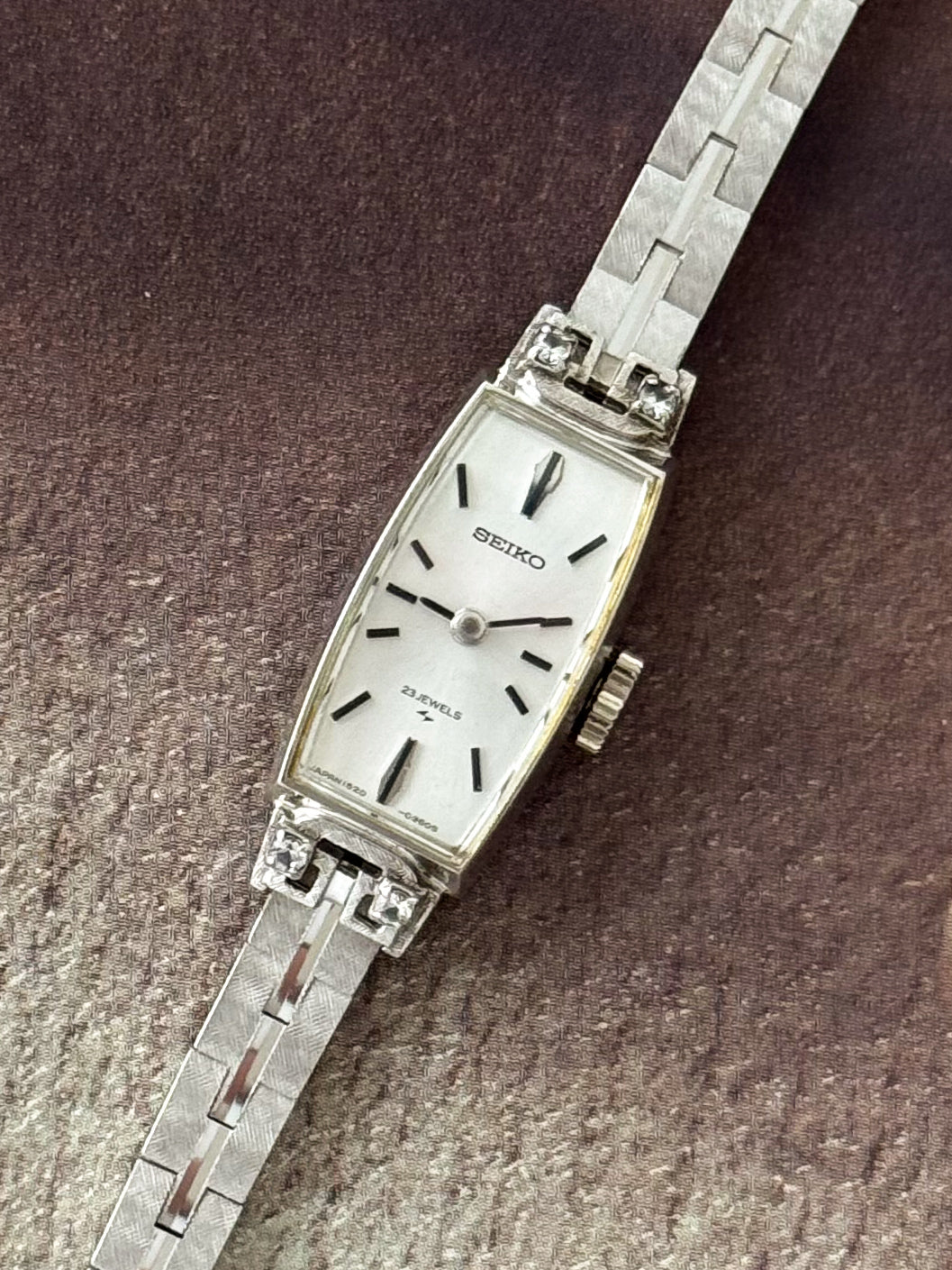 Vintage Silver Seiko 23 Jewels Manual Wind-Up Watch