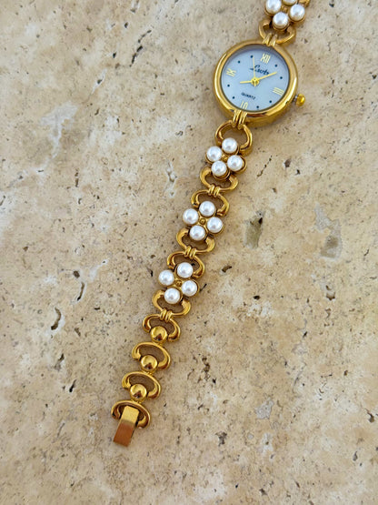 Minimalist Gold Watch With Pearl Bracelet Band