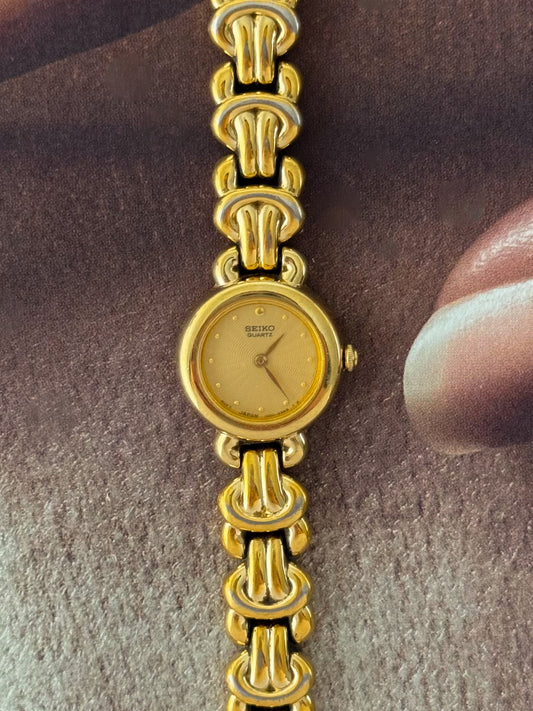 Vintage Ladies’s Gold Seiko Watch With Intricate Band