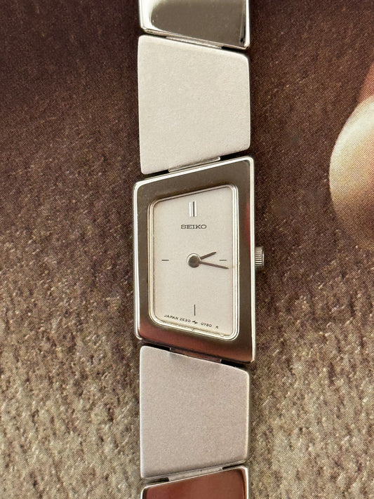 Stunning Vintage Asymmetrical Seiko Watch With Matte and Polished Mirror Link Band