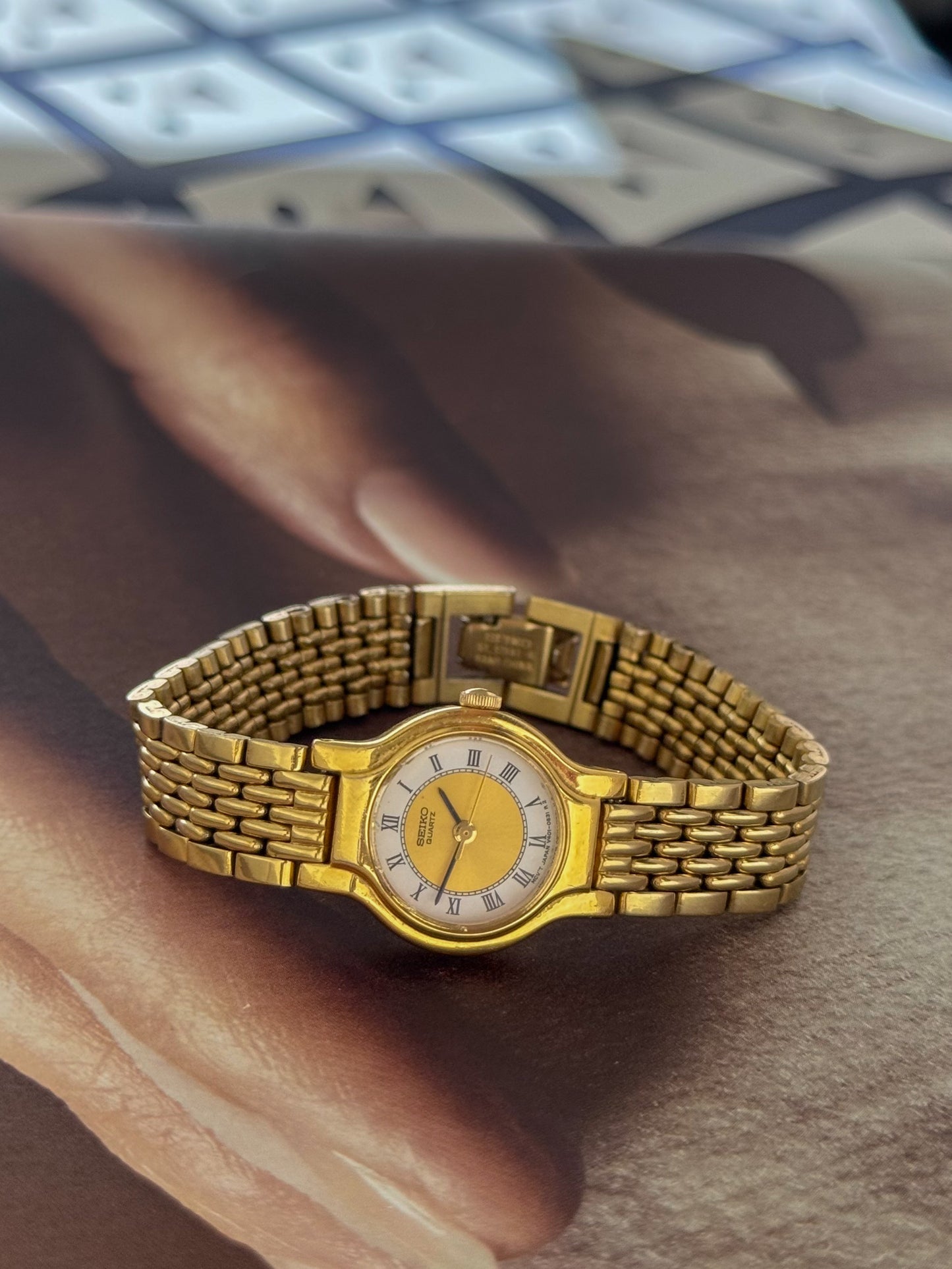 Vintage Ladies’s Gold Seiko Watch With Gold Center White Dial