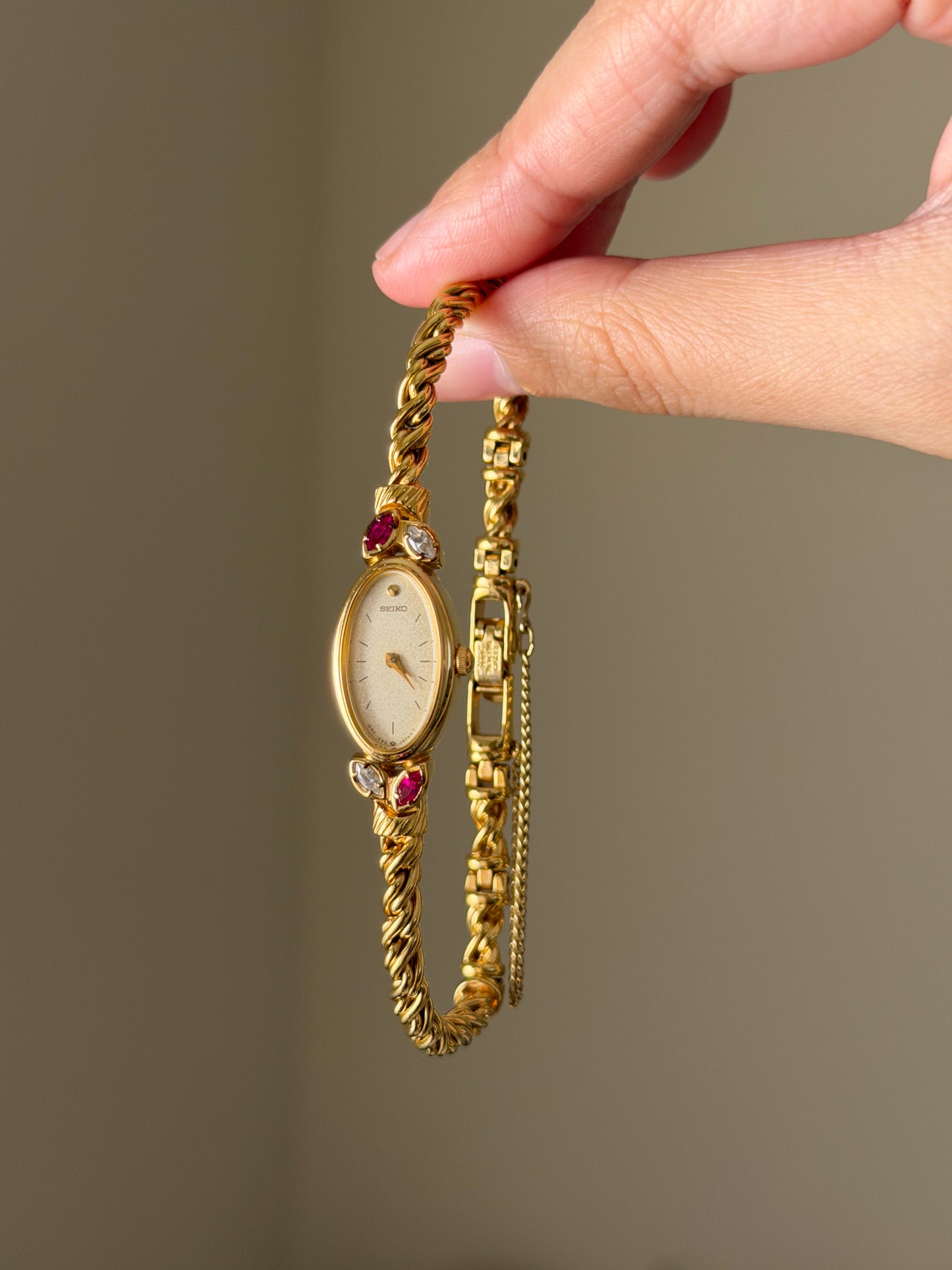 Extremely RARE 1990s Gold Plated Seiko Watch With Genuine Rubies And Rope Band