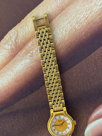 Vintage Ladies’s Gold Seiko Watch With Gold Center White Dial