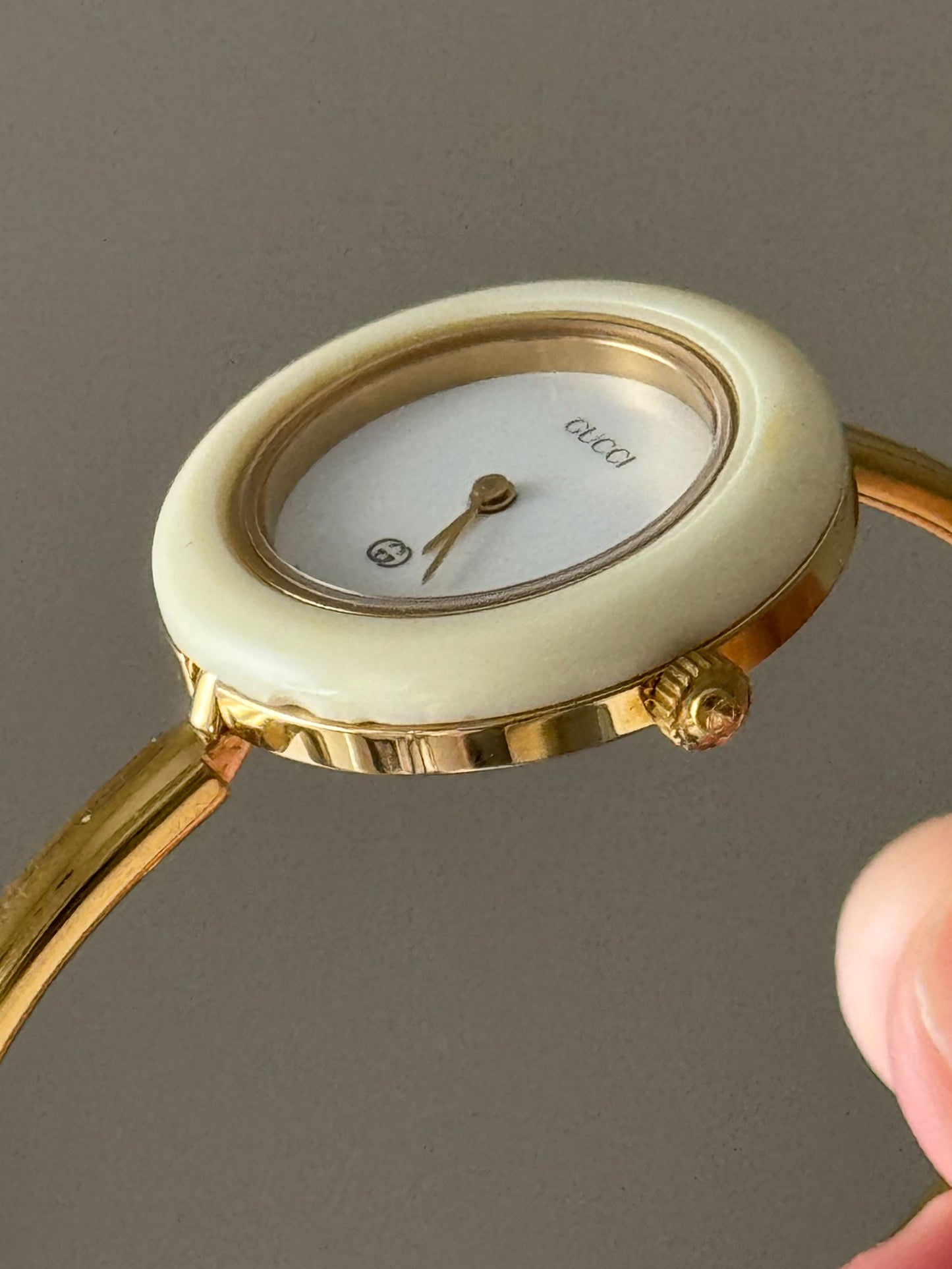 Vintage 1980s Gold Plated Gucci Interchangeable Bezel Watch Bangle