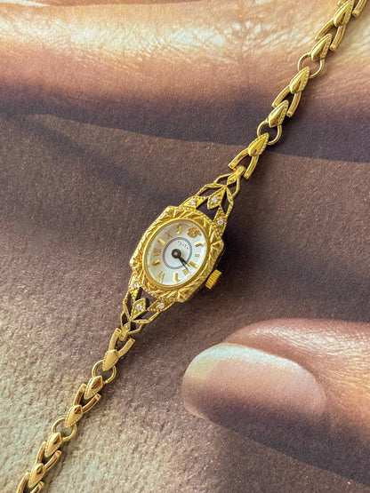 Vintage Japanese Agete Art Deco Style Gold Watch White Dial and Dainty Wristband