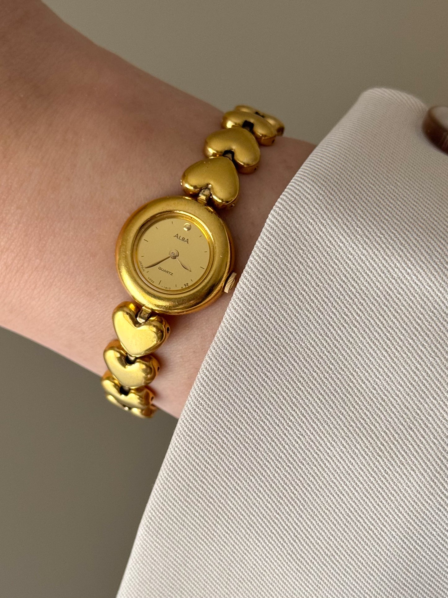 Vintage Gold Seiko Watch With Mirror Dial and Heart Band
