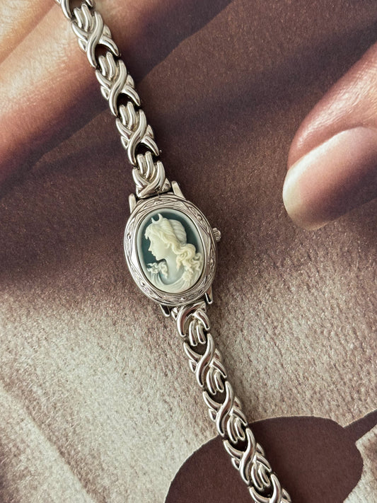 Vintage Peekaboo Valentino Michelle Cameo Watch