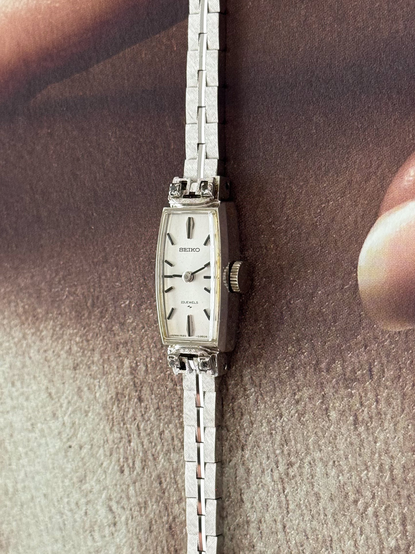 Vintage Silver Seiko 23 Jewels Manual Wind-Up Watch