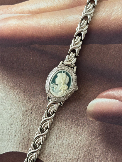 Vintage Peekaboo Valentino Michelle Cameo Watch