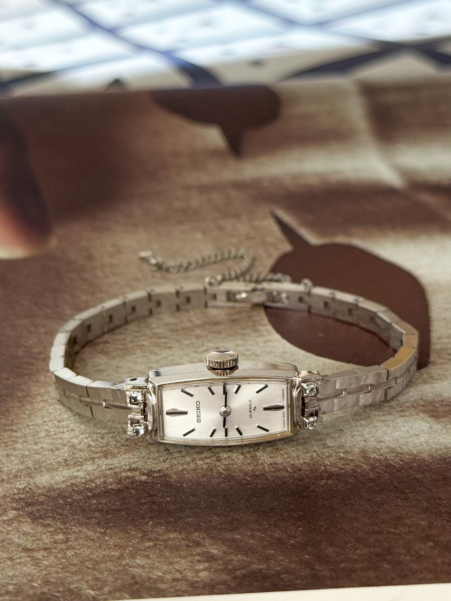 Vintage Silver Seiko 23 Jewels Manual Wind-Up Watch